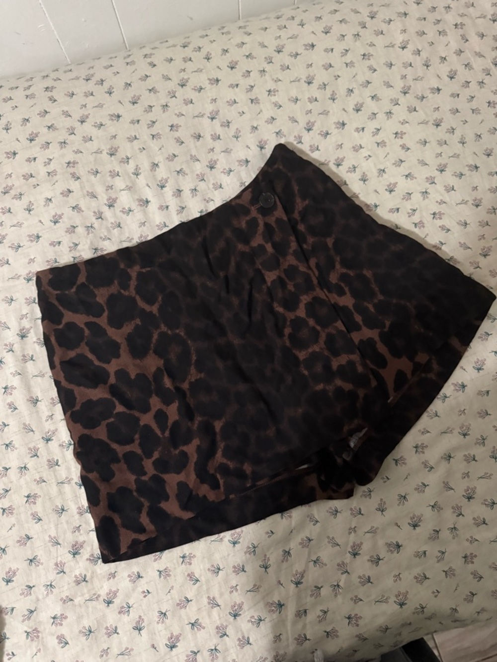 H&M Brown and Black Leopard Print Mini Skort